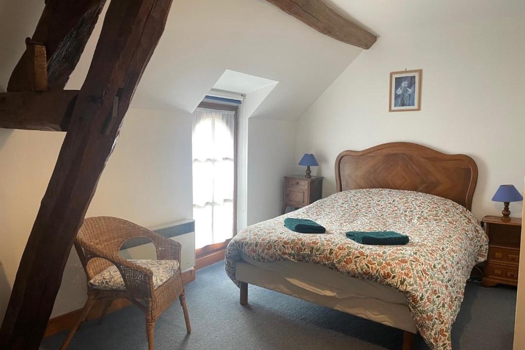 Photo of Bedroom in Rueil-la-Gadeliere