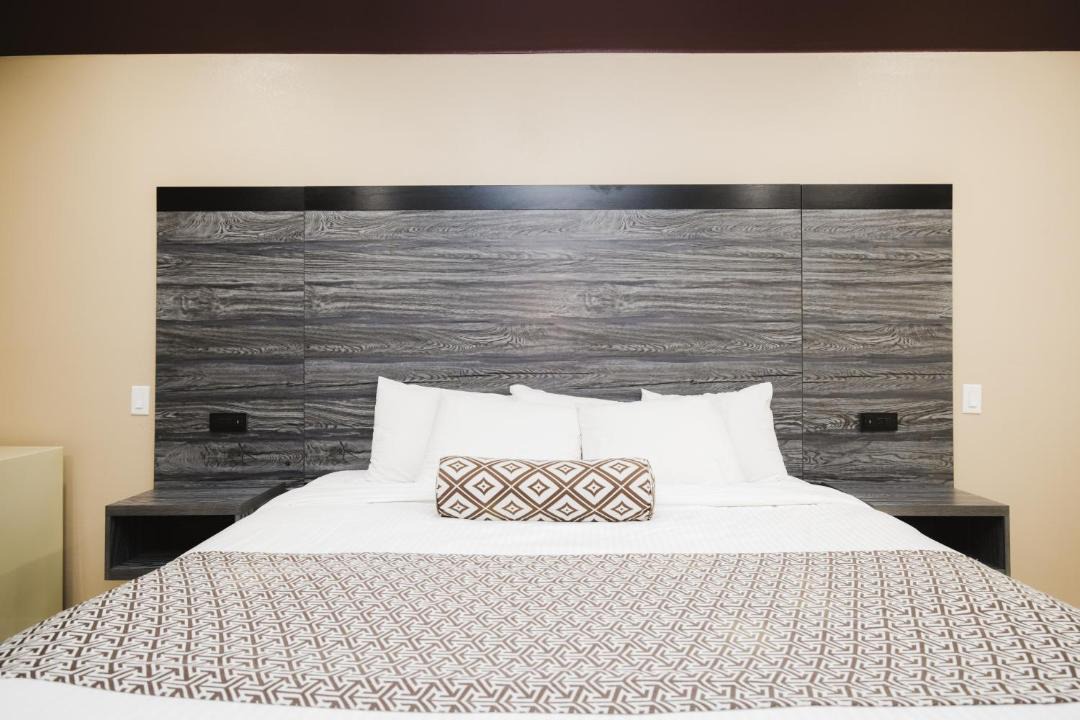 Photo of Bedroom in Channelview