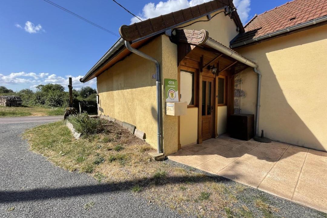 Photo of Buildings in Saint-Martin-de-la-Mer