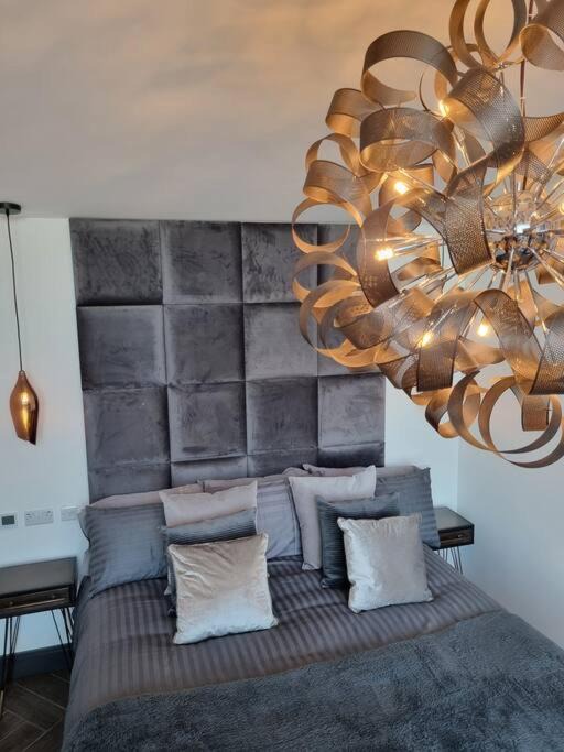 Photo of Others in Ebford