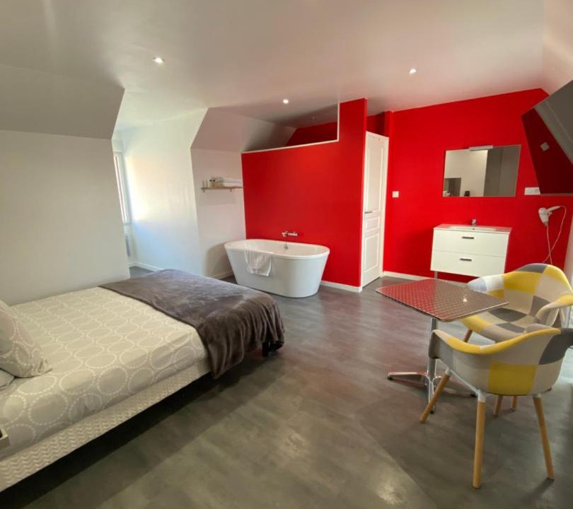 Photo of Others in Isques