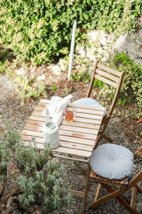 Photo of Patio Balcony in Mont-sur-Rolle