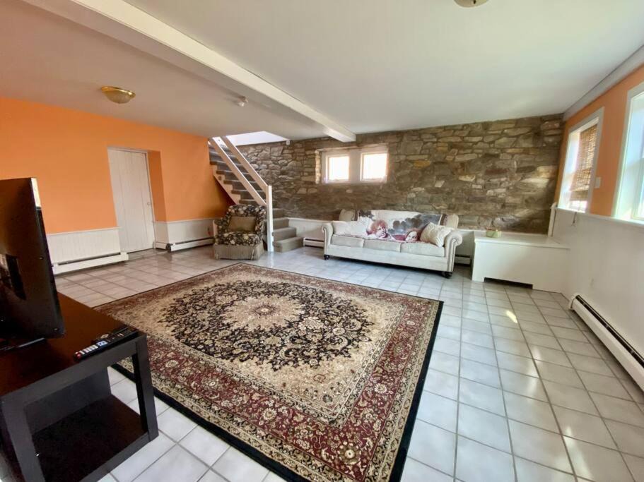 Photo of Livingroom in Holicong