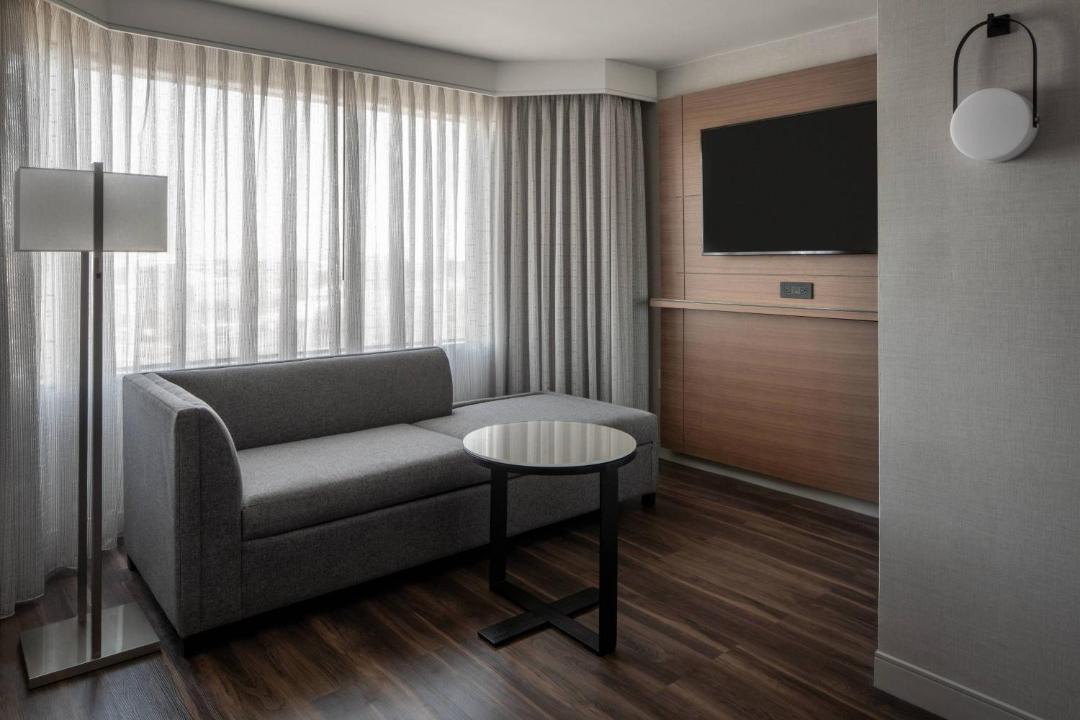 Photo of Livingroom in Tysons
