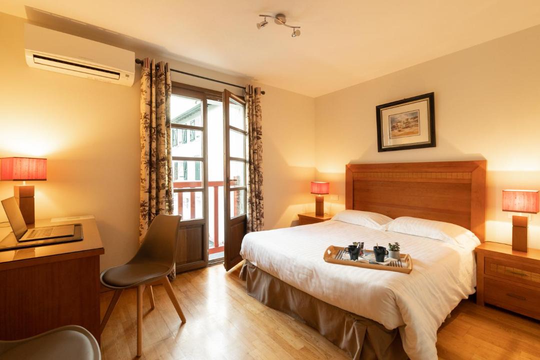 Photo of Bedroom in Sare