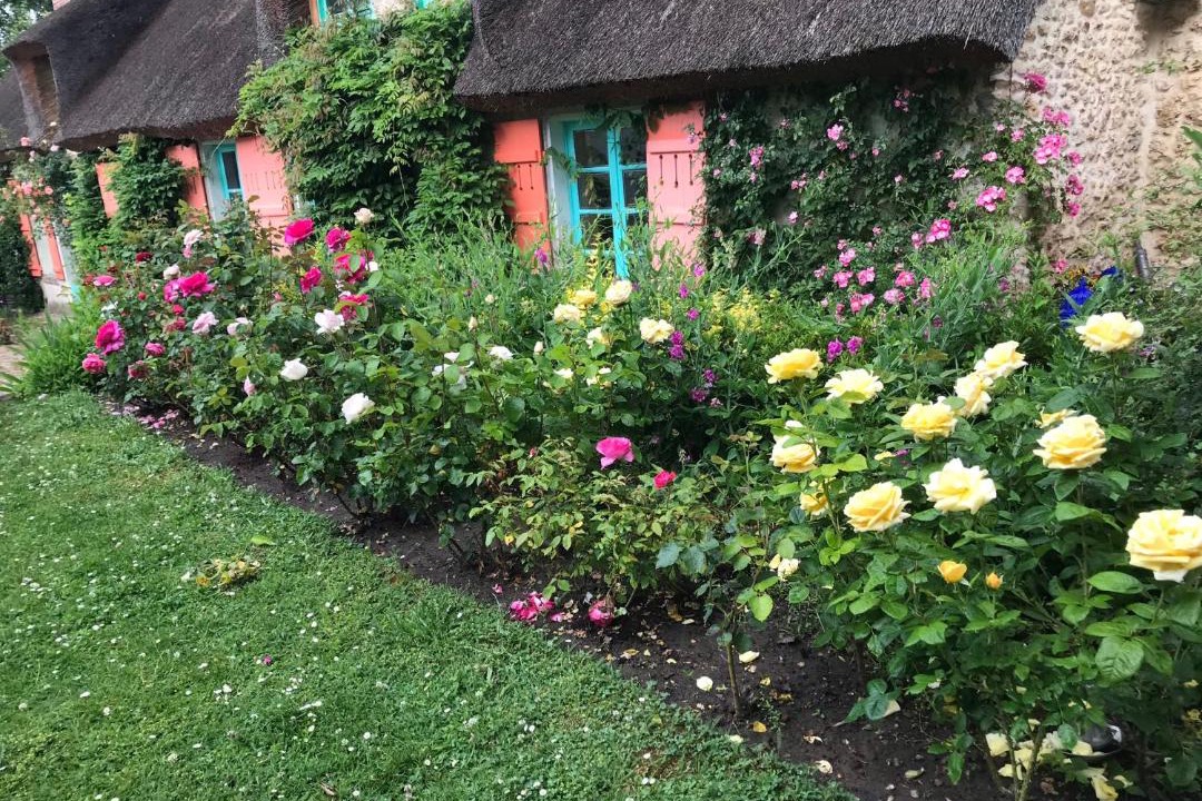 Photo of Buildings in Jouars-Pontchartrain