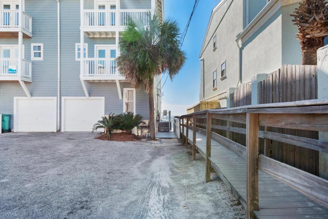 Photo of Others in Crystal Beach