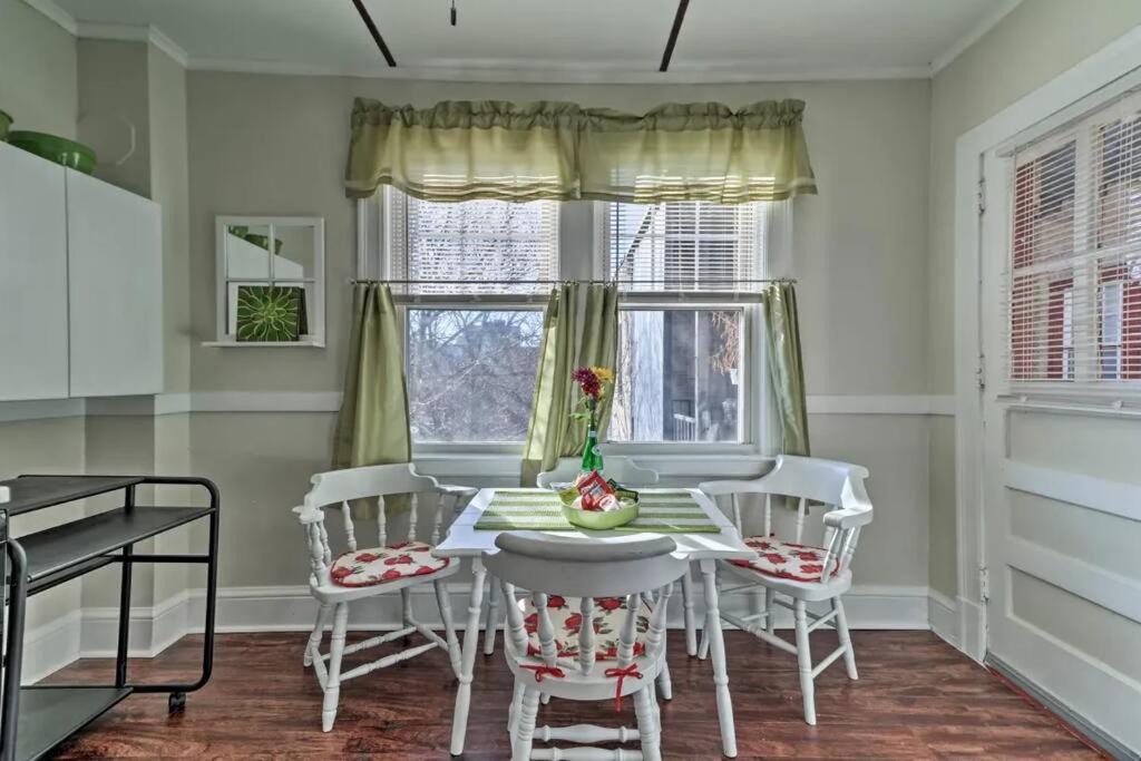 Photo of Livingroom in South Green