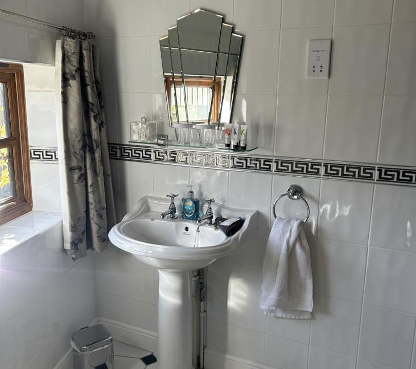 Photo of Bathroom in Daventry