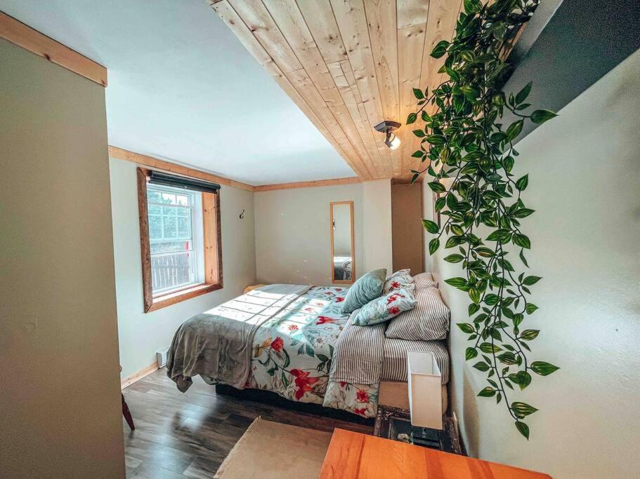 Photo of Bedroom in Saint-Mathieu-du-Parc