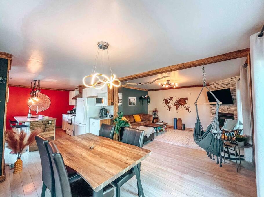 Photo of Livingroom in Saint-Mathieu-du-Parc