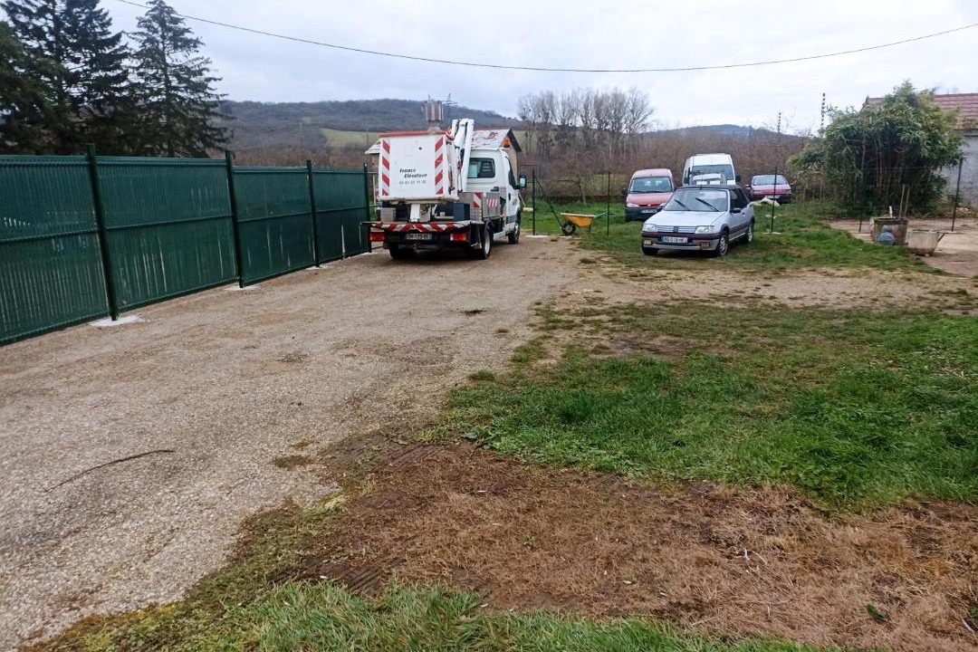 Photo of Others in Rousson