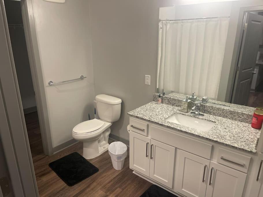 Photo of Bathroom in Coliseum Central