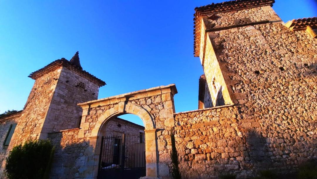 Photo of Buildings in Lamillarie