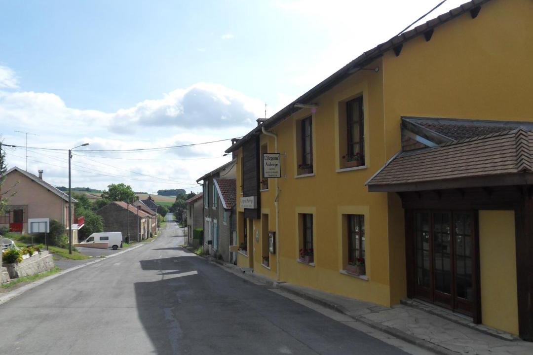 Photo of Buildings in Apremont