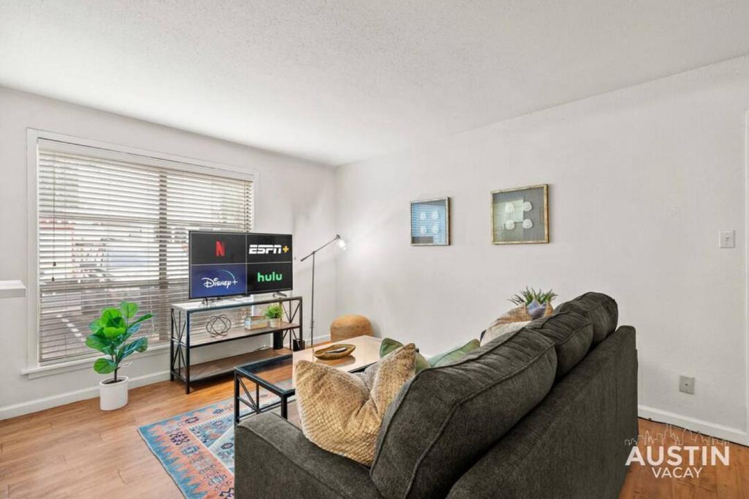 Photo of Livingroom in Westfield