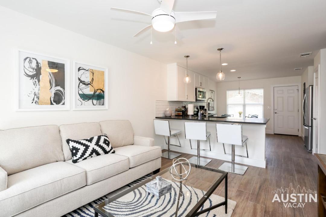 Photo of Livingroom in Parker Lane