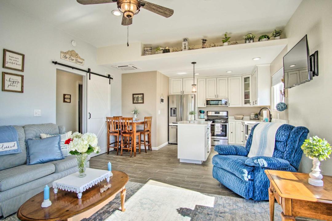 Photo of Livingroom in Tucson