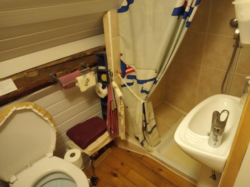 Photo of Bathroom in Perche-en-Noce