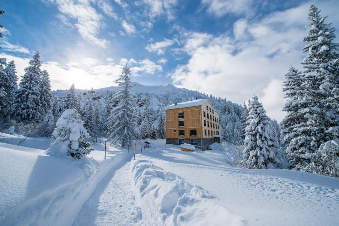Photo of Buildings in Glarus Sued