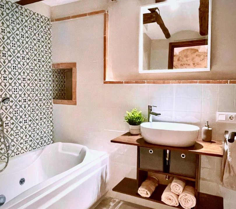Photo of Bathroom in Planes
