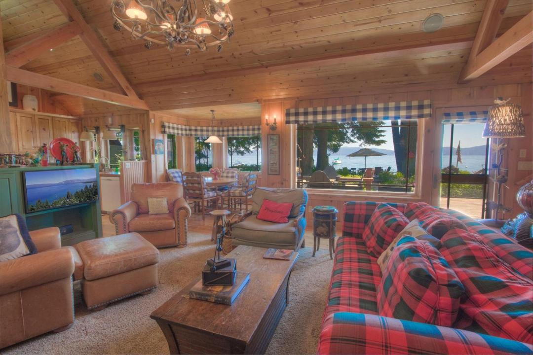 Photo of Livingroom in Homewood