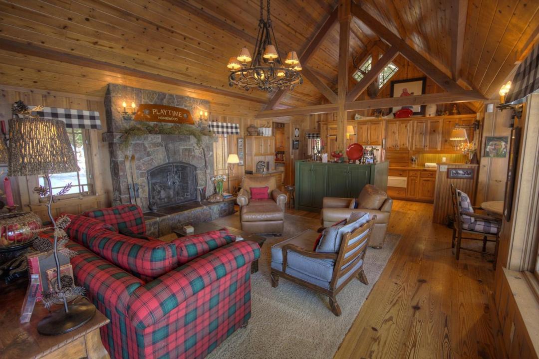 Photo of Livingroom in Homewood