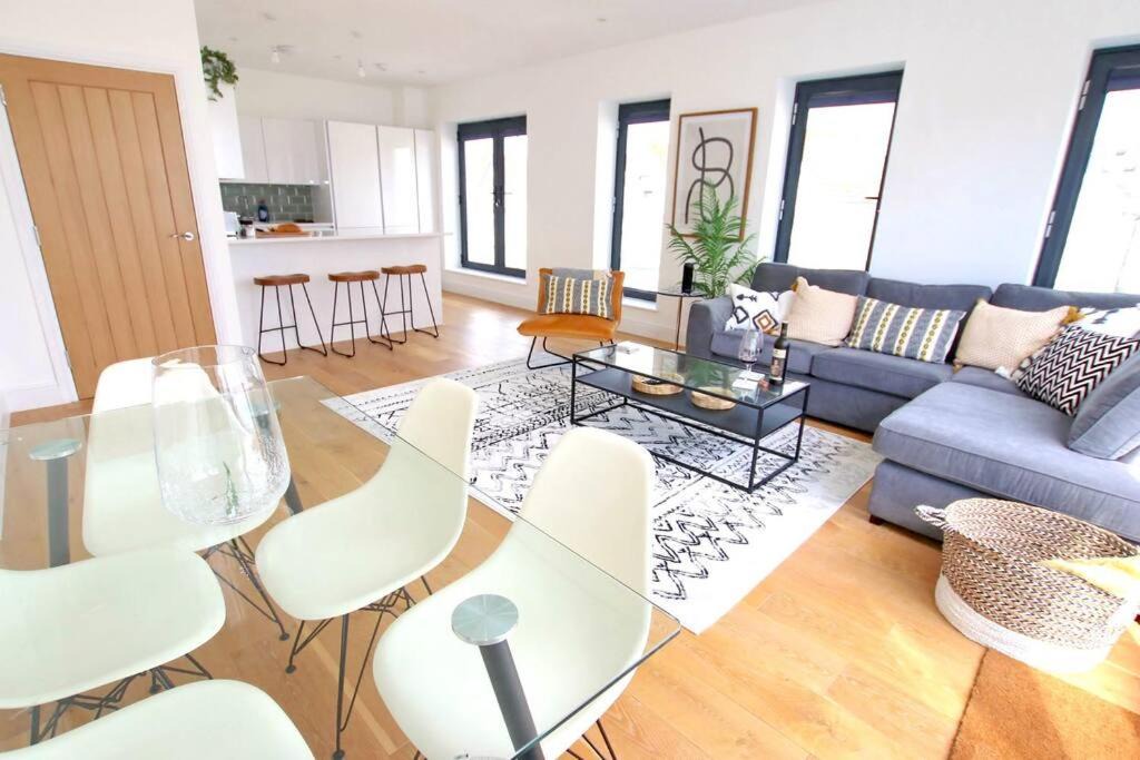 Photo of Livingroom in Worthing