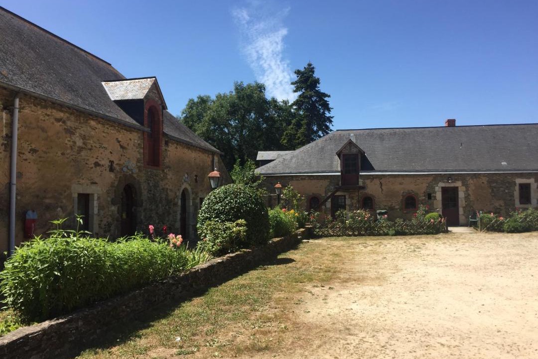 Photo of Buildings in Rouez