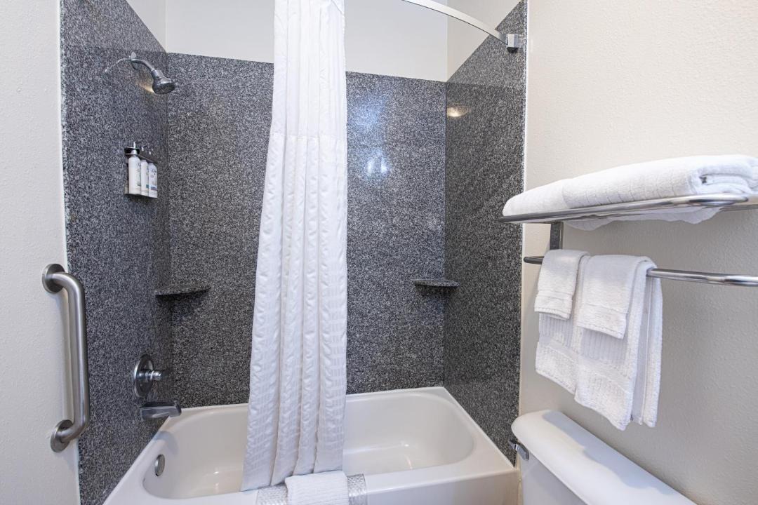 Photo of Bathroom in New Iberia