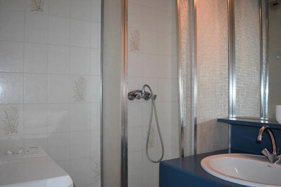 Photo of Bathroom in Font-Romeu-Odeillo-Via