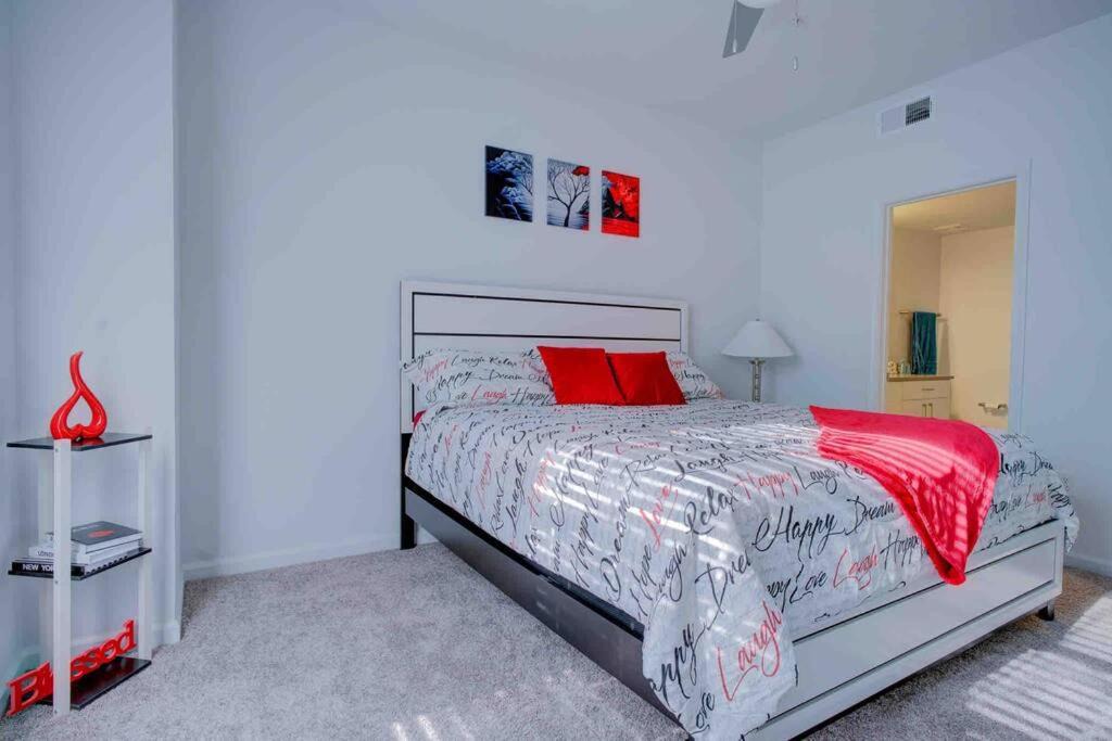 Photo of Bedroom in Dunwoody