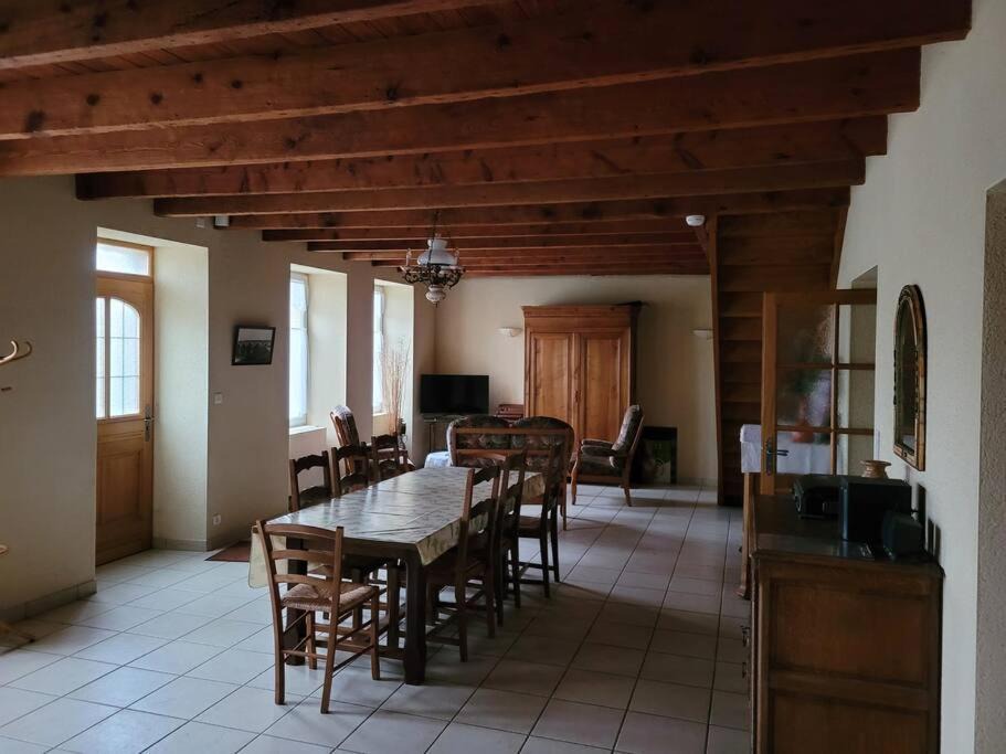 Photo of Others in Saint-Amand-sur-Sevre