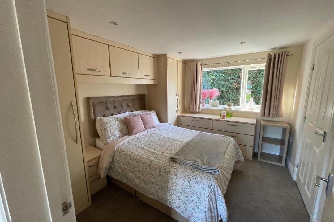 Photo of Bedroom in Shoscombe