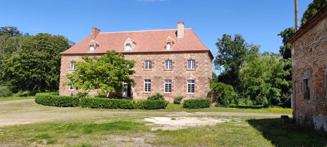 Photo of Buildings in Saint-Gerand-de-Vaux