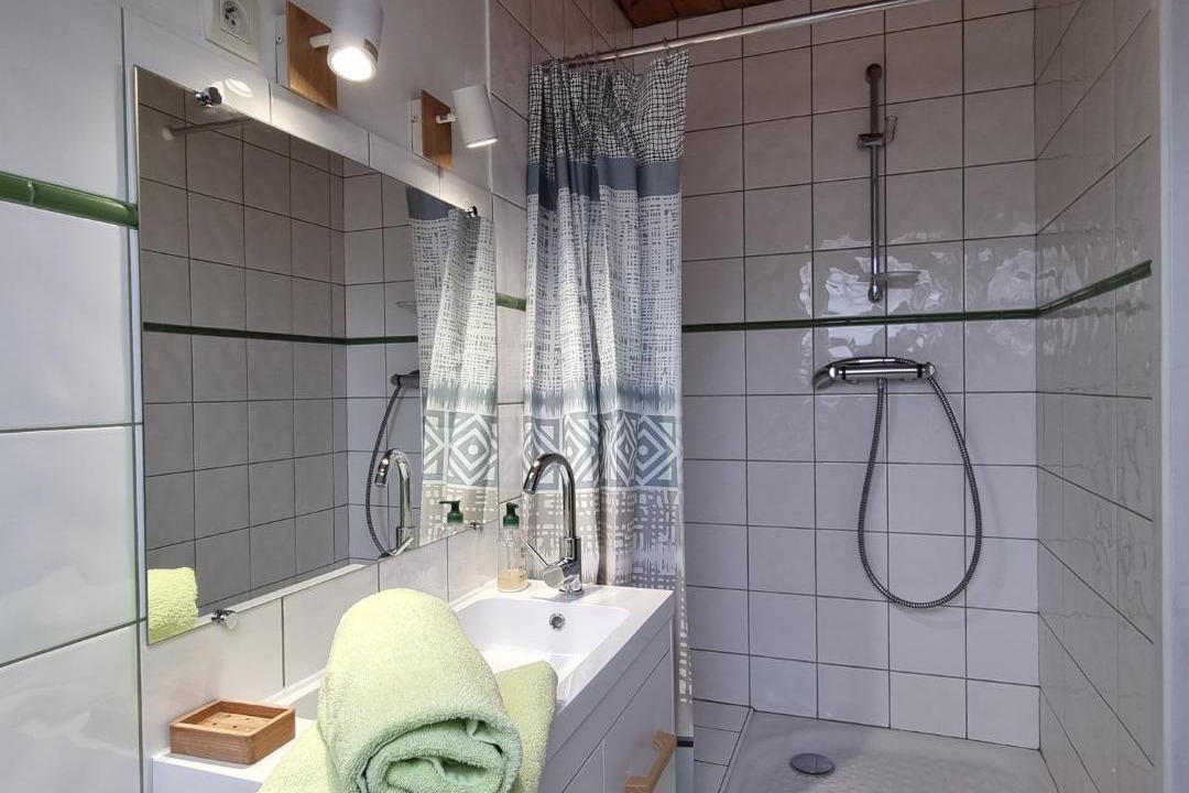 Photo of Bathroom in Arras-en-Lavedan