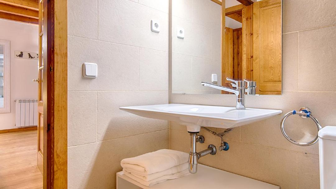 Photo of Bathroom in Les
