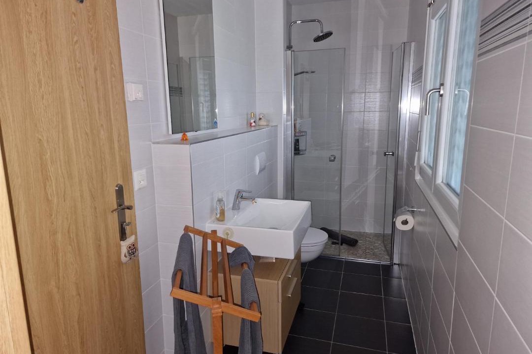 Photo of Bathroom in Mies