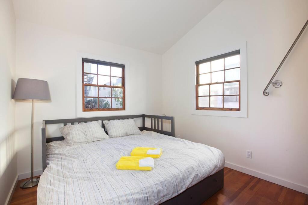 Photo of Bedroom in Poets Corner