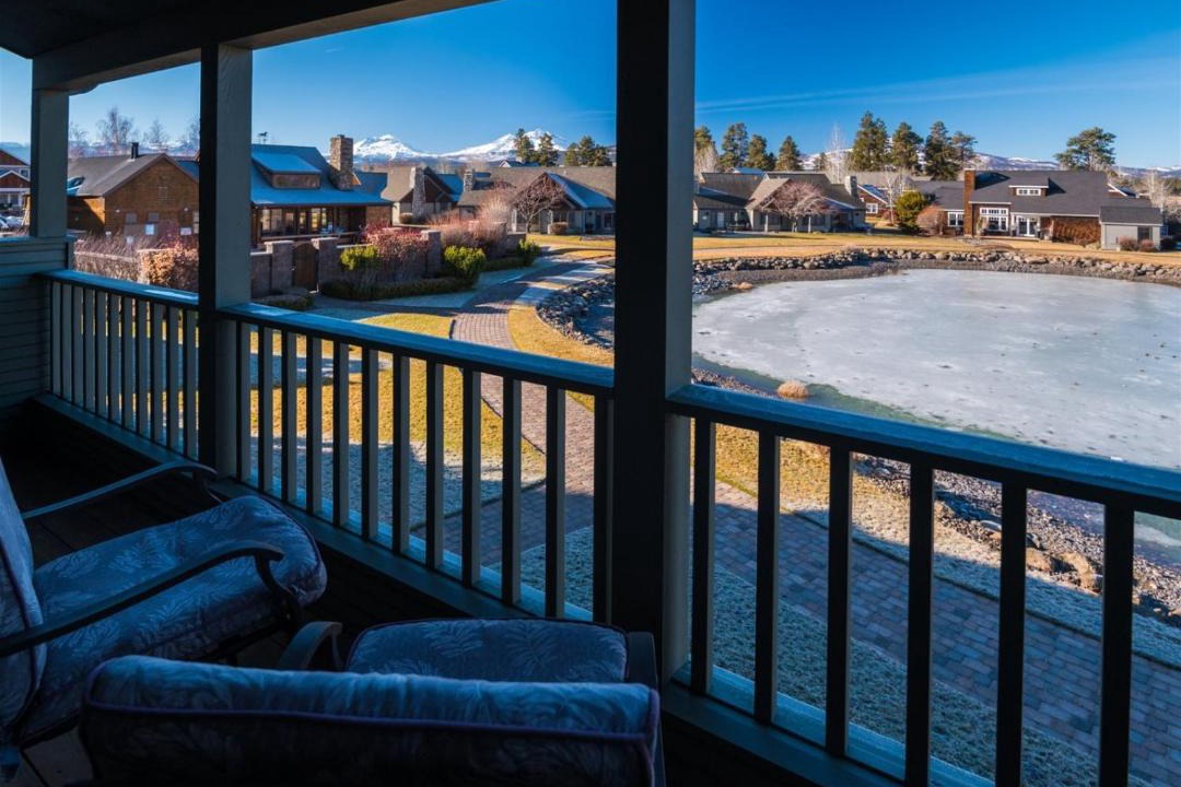 Photo of Others in Sisters