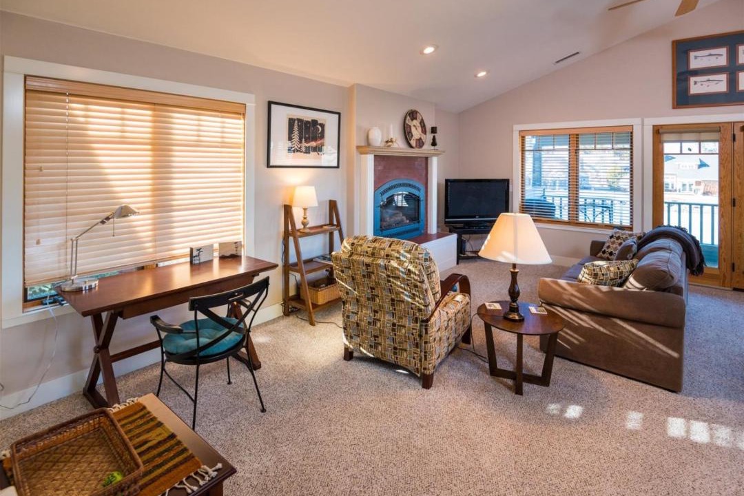 Photo of Others in Sisters