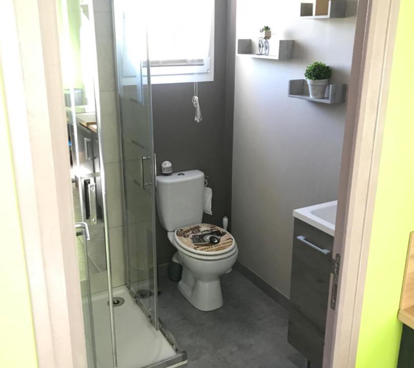 Photo of Bathroom in Saint-Ouen-les-Parey