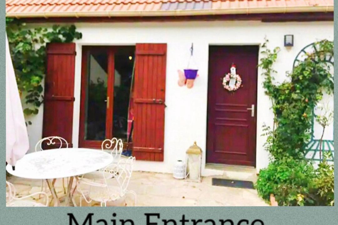 Photo of Buildings in Cesson