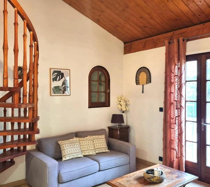 Photo of Livingroom in Charbonnieres-les-Bains