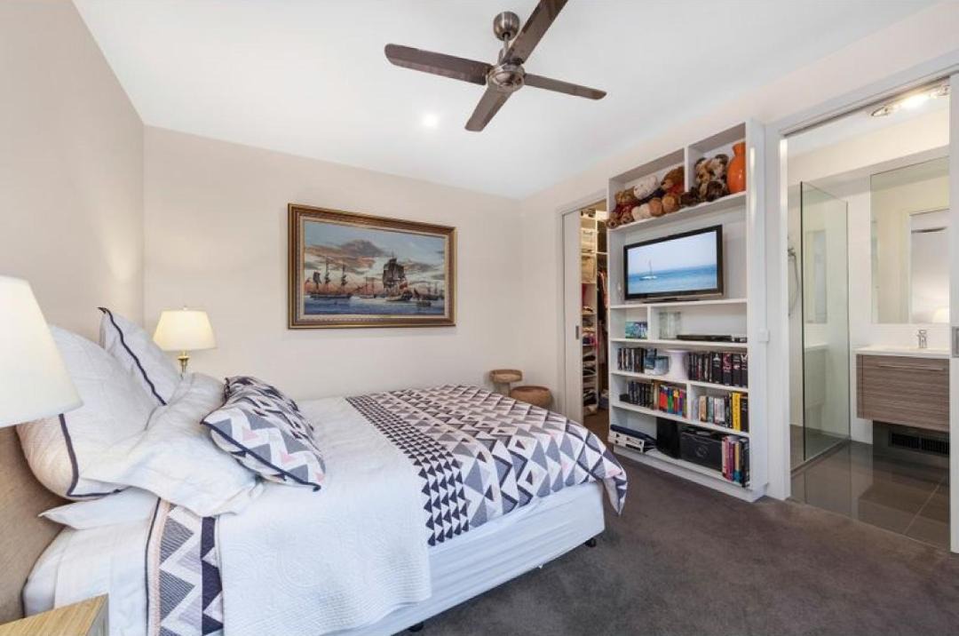 Photo of Others in Rosebud