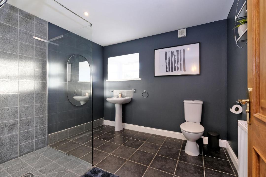 Photo of Bathroom in Insch