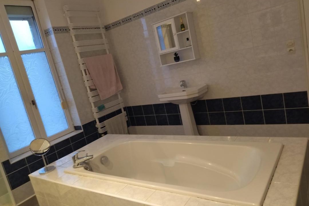 Photo of Bathroom in Saulces-Monclin