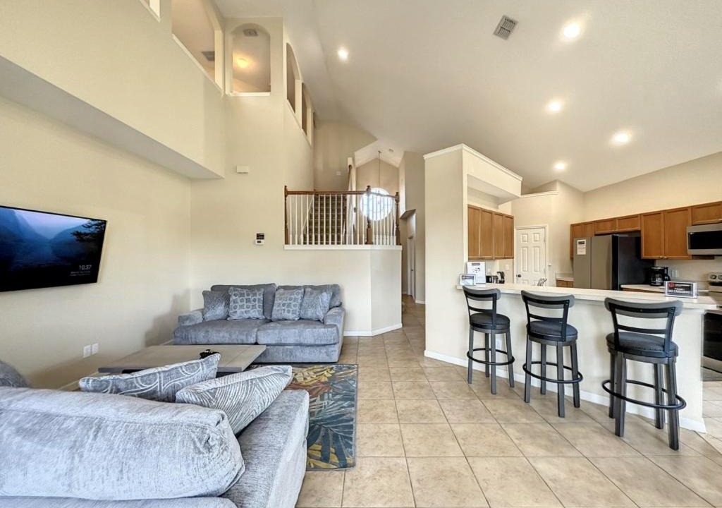 Photo of Livingroom in Windsor Palms
