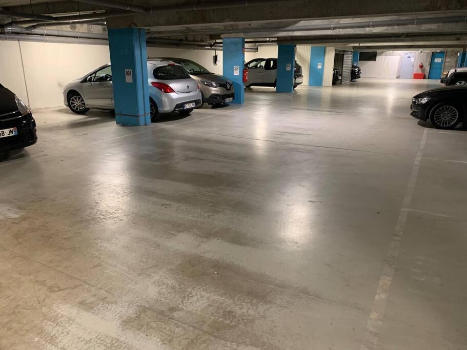 Photo of Others in Quartier Pasteur