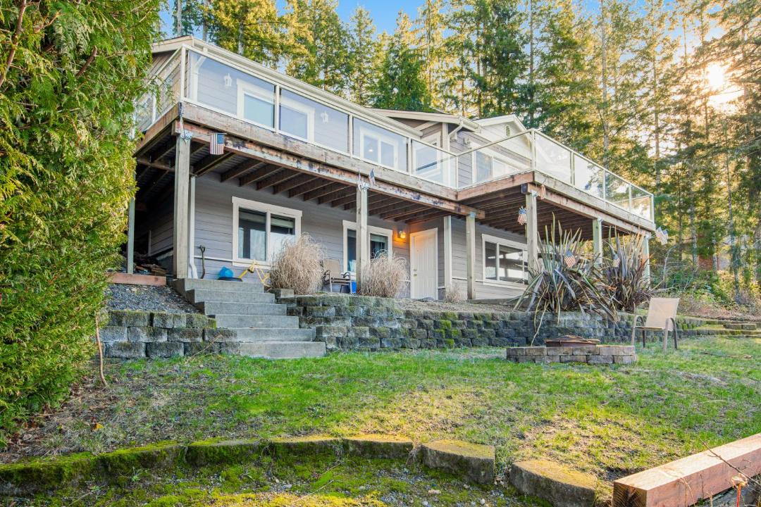 Photo of Buildings in Allyn-Grapeview